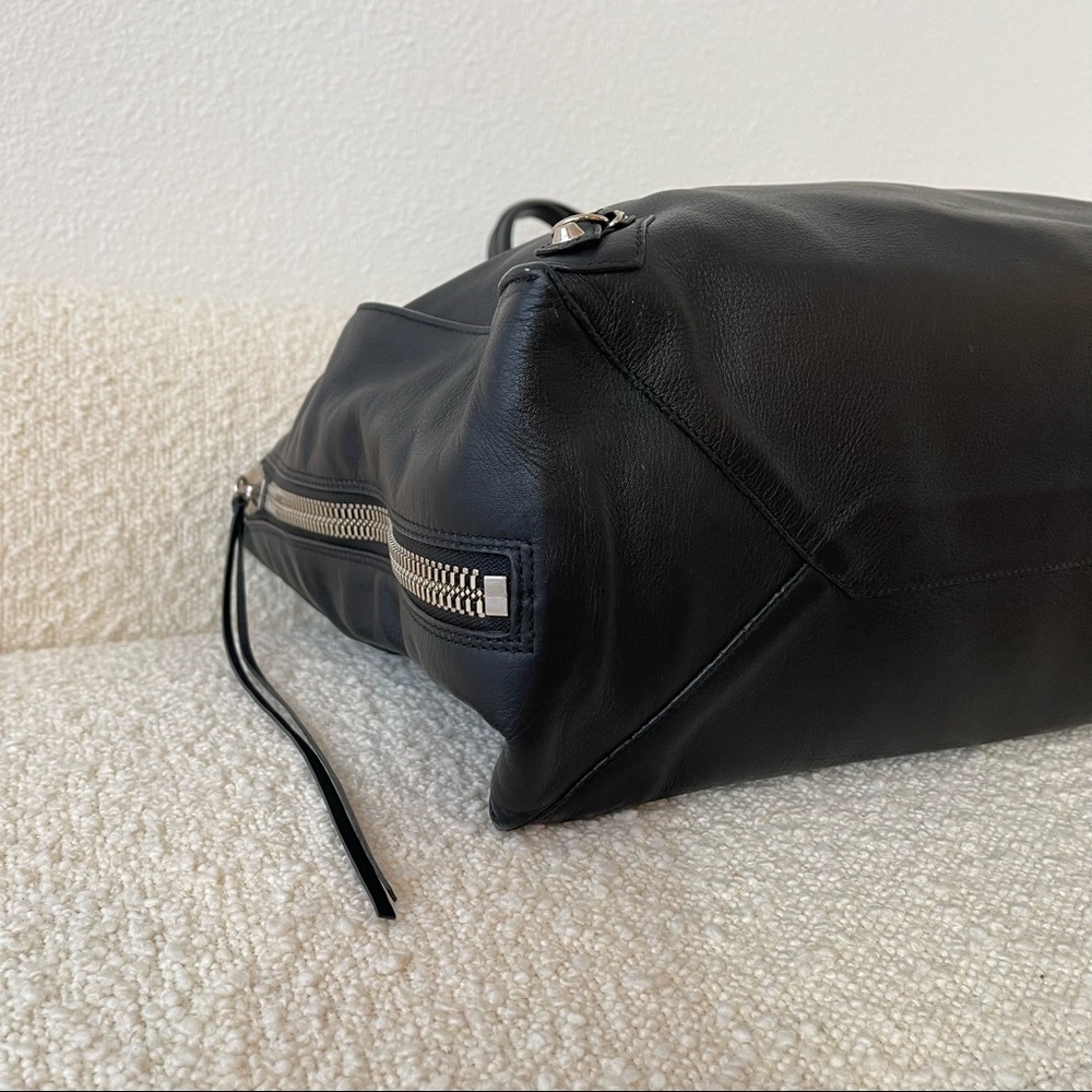 Balenciaga Black Leather Tote - Picture 6 of 15